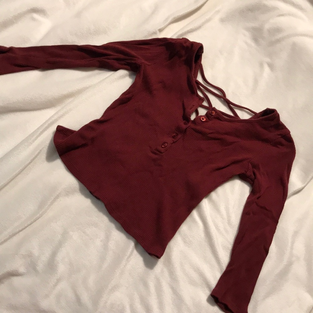 croptop quarter length sleeves